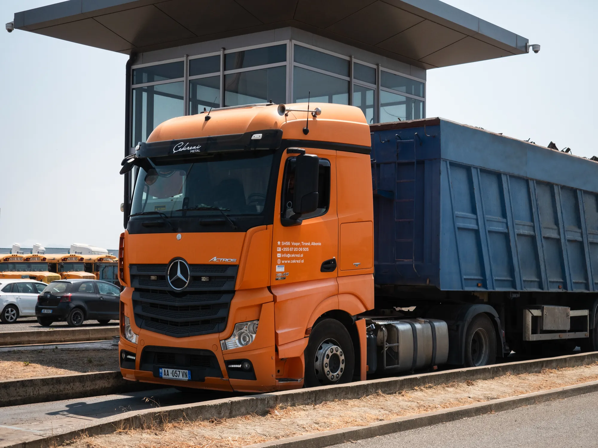 Truck